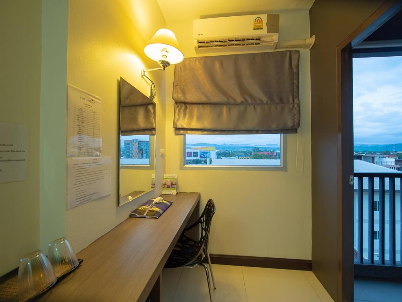 Fortune D Hotel Maesot Mae Sot Bagian luar foto