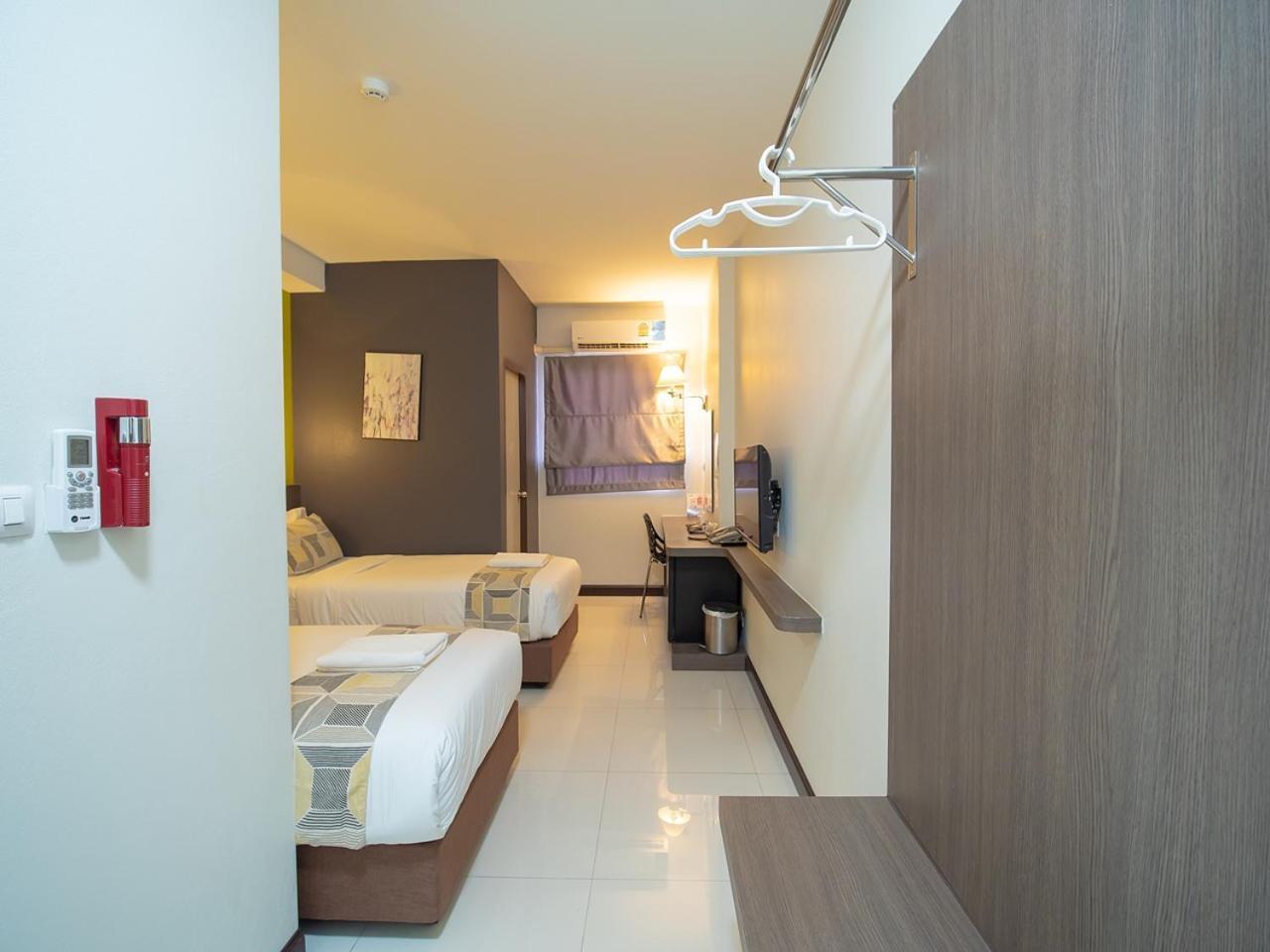 Fortune D Hotel Maesot Mae Sot Bagian luar foto