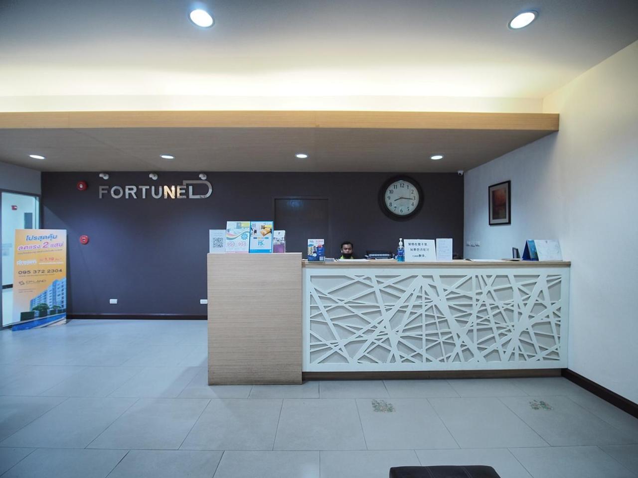 Fortune D Hotel Maesot Mae Sot Bagian luar foto