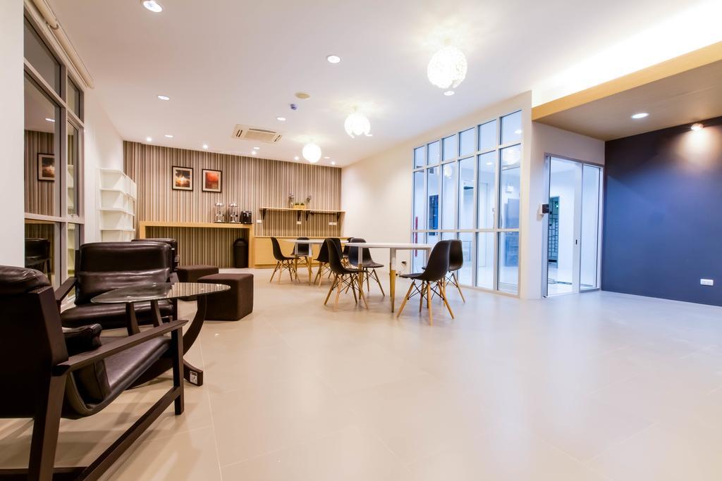Fortune D Hotel Maesot Mae Sot Bagian luar foto