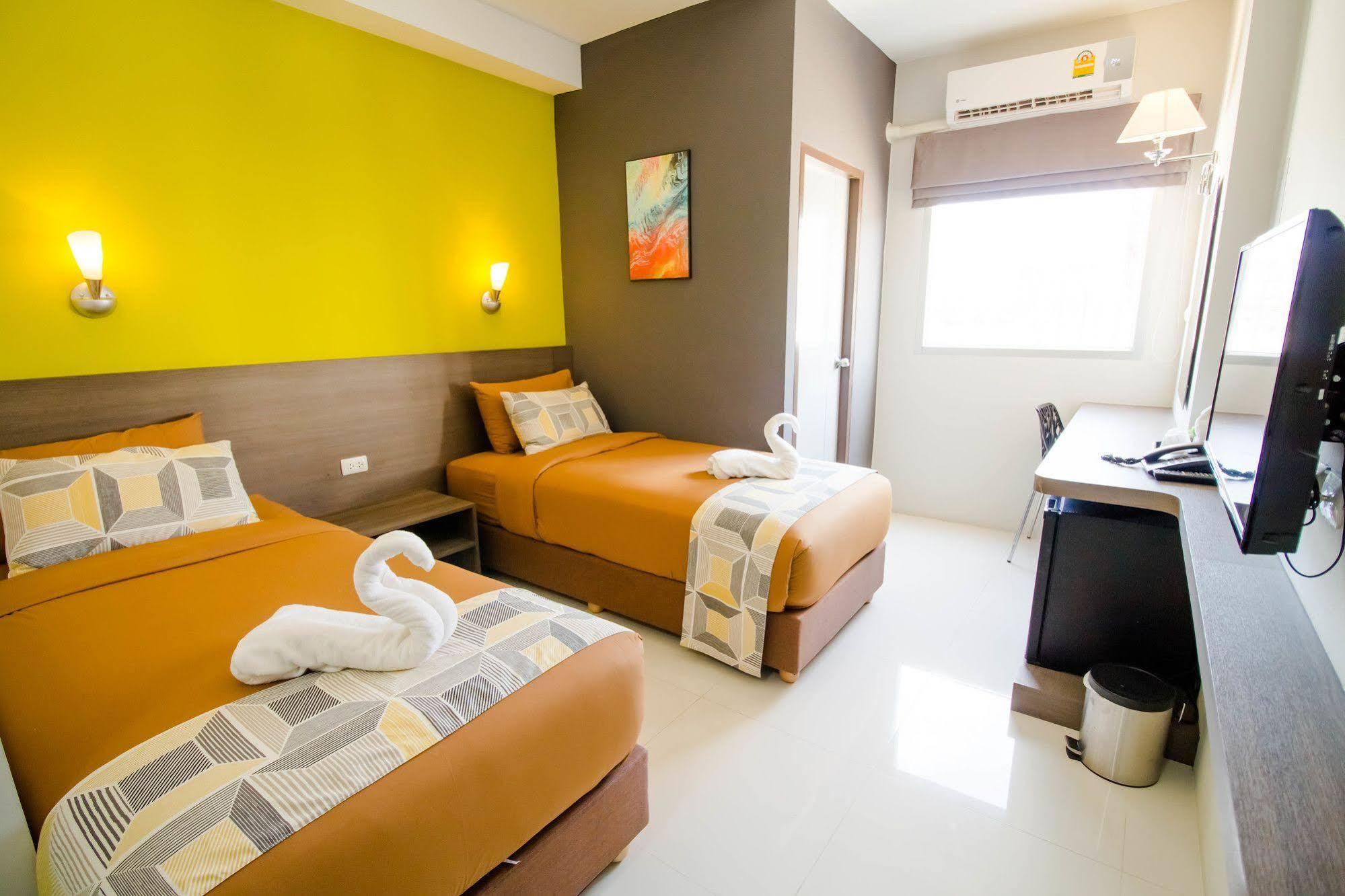 Fortune D Hotel Maesot Mae Sot Bagian luar foto